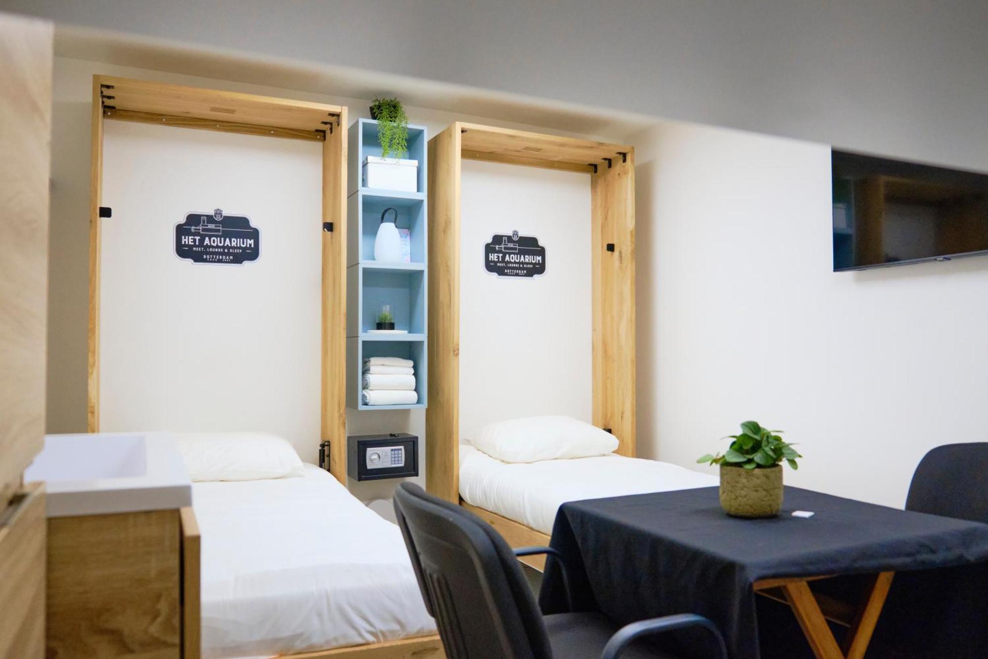 De Coaster & Aquarium Ponton Hotel Rotterdam Ngoại thất bức ảnh